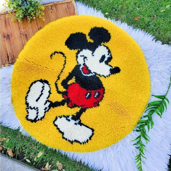 Vtg Shillcraft MICKEY MOUSE HEAD Latch Hook Rug - Picture 2 of 10